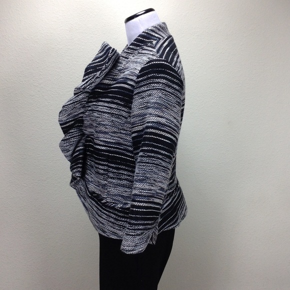 Democracy Black & Gray Peplum Blazer - Picture 4 of 8